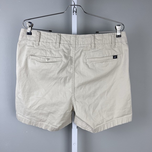 GAP Khaki Chino Shorts Womens Size 12 Cream 5" inseam‎ Stretch Cotton - Picture 3 of 5